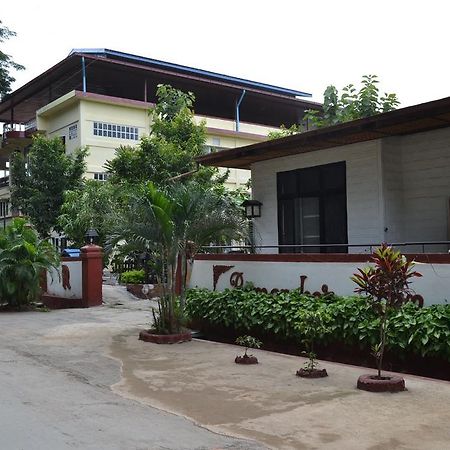Remember Inn Nyaung Shwe Extérieur photo
